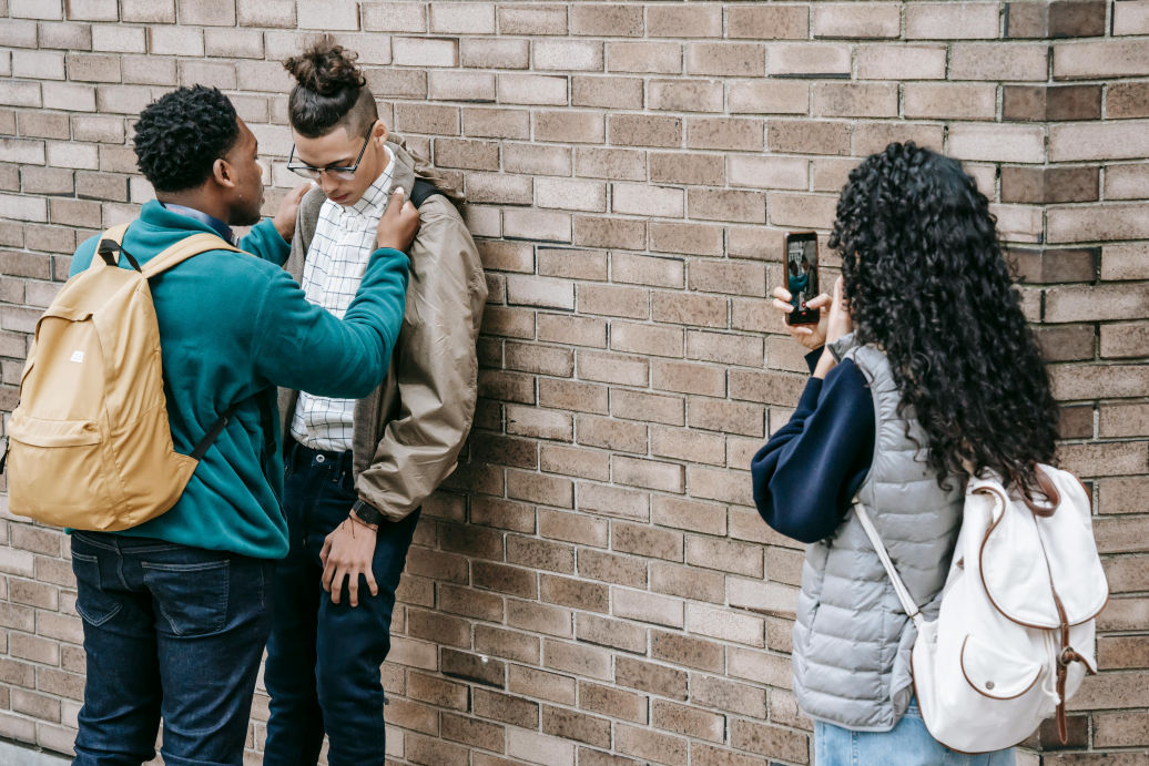 O que é bullying e cyberbullying - Neuroflux